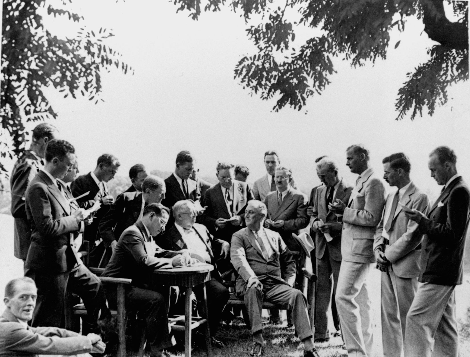 1933: FDR PRESS CONFERENCE